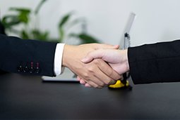 池州市政府与yl23411永利国际举行合作研讨座谈会暨合作项目签约仪式